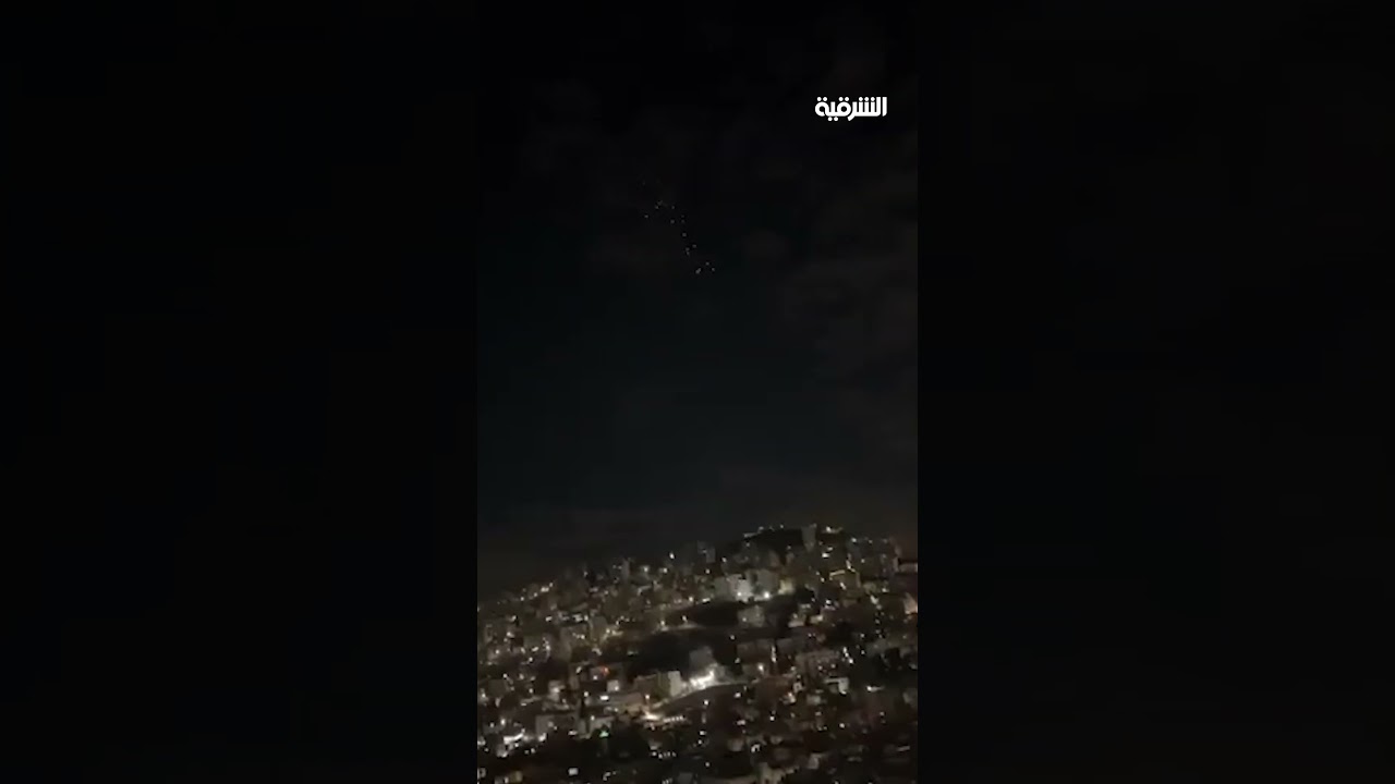 فيديو | إيران تطلق صاروخاً انشطارياً باتجاه إسرائيل