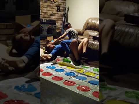 I texted my little sister "she is leaving you can come over now" *shorts ▶ ▶