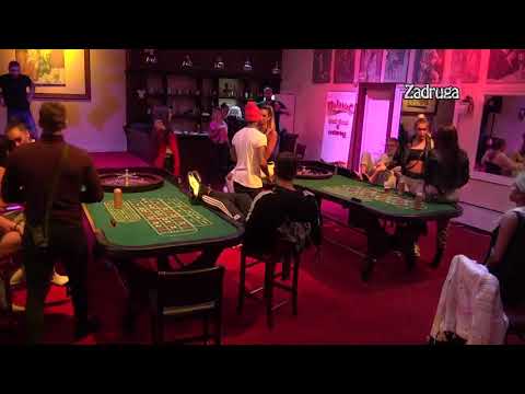 Zadruga 3 - Boru opet neko gurnuo? Mina i Mensur ne mogu da ga podignu - 06.05.2020.