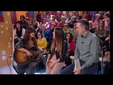 Menuda Noche 2014/15: India Martínez y Vanesa Martín interpretan "90 minutos"