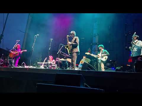 Sam Evian "Rollin In" opened for Alabama Shakes