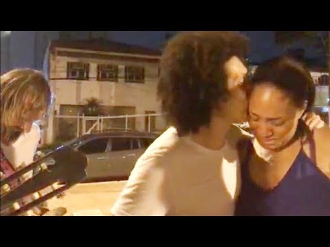 InovaSamba canta "Vocação" (Caminhoneiro) para moça na Praça