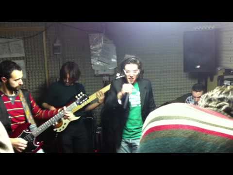 Arturocontromano (Rock the garage - Ceres) 09/12/2011 Live @ Kandy Shoes & Not Found saletta