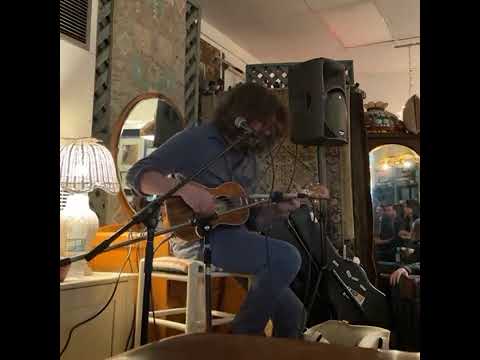 Lou Barlow - "Love Intervene" (live at A Curated World, Somerville, MA 6/23/22)