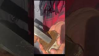 Download lagu Breaking a BOULDER OPAL - What's inside? mp3