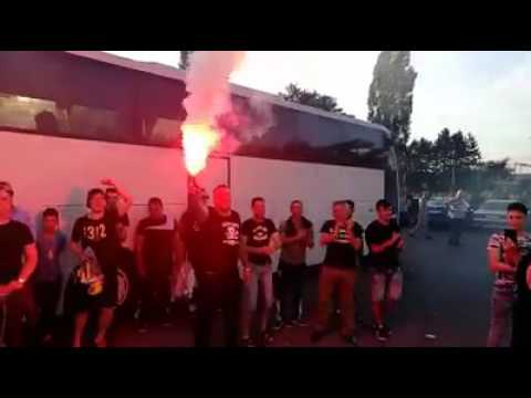 Bucuria suporterilor CSM Focșani 2007 handbal masculin după primul meci al turnelului de baraj