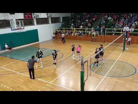 Odbojkašice OK Pula protiv Zadra