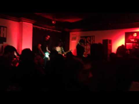 Il Grido Live  Rearviewmirror cover Pearl Jam @Wishlist Club roma