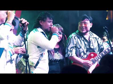 Buscándote Cantando Josue Jurado Jr - Grupo Genesis en la Estación de Barranco