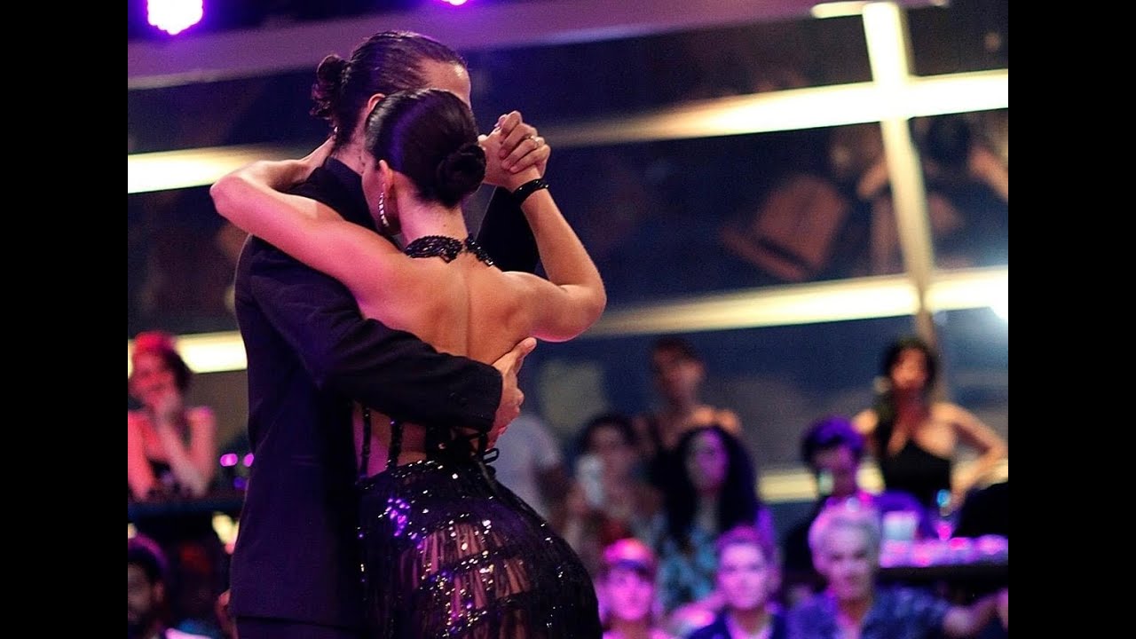 Video thumbnail for Indira Hiayes y Rodrigo Palacios - "Motivo Sentimental" Carlo Di Sarli / Buenos Aires, Nov2023