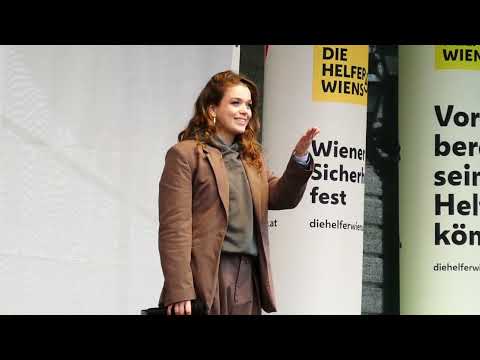 Nienke Latten - Ist viel jemals genug... / Maria Theresia Musical (VBW)