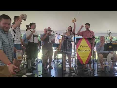 Cincinnati German Band Vereins Musikanten plays Ja wir wollen