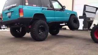 jeep Cherokee xj iron rock 6.5 lift 35 tires ( flex test)