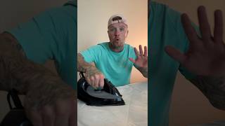 He found bed bugs in his 5 star Hotel 😱