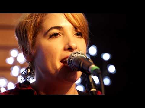 PONEYS SAUVAGES - Plenty Far To Fall (Live Session)