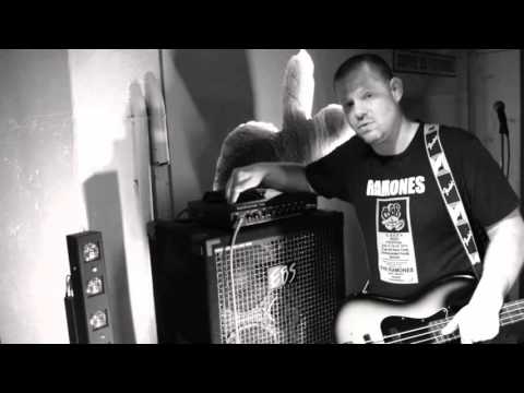 EBS Reidmar 750 - with Jesper Pettersson of Paulo Mendonca Band