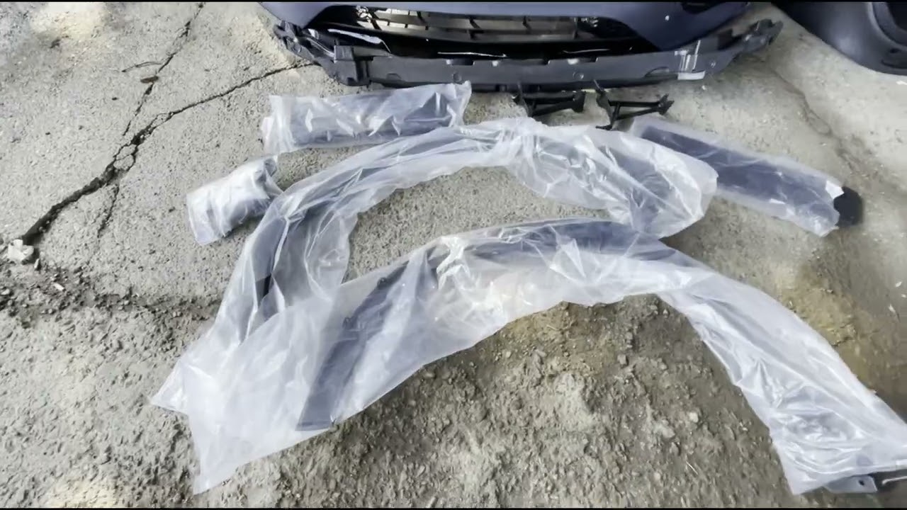 Mercedes GLB X247 2019– AMG GLB35 bodykit set (complete bumperset) Video 1