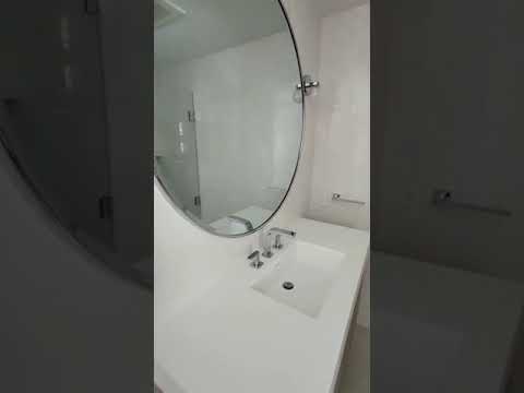 Modern bathroom (Shalom G Construction) Lexington Ma