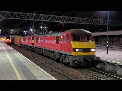 4S49 - DB90's - 90019 & 90035 - Matching DB Cargo red Skodas for Grangemouth 4 mins early @ Stafford