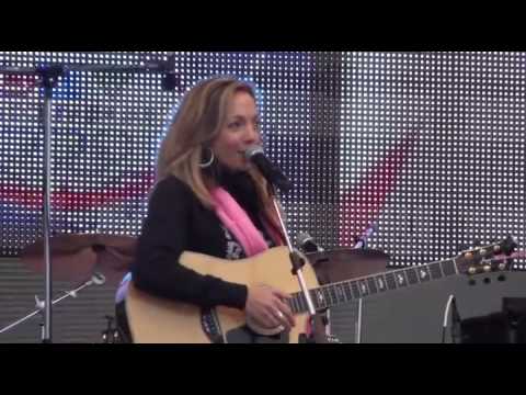 Melanie Dekker @ the Vancouver Olympics 2010