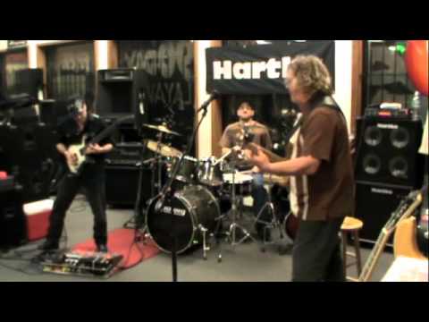 Lone Star ©Stu Hamm featuring Vince Genella Bass & Guitar Clinic Ritchie's Music Center