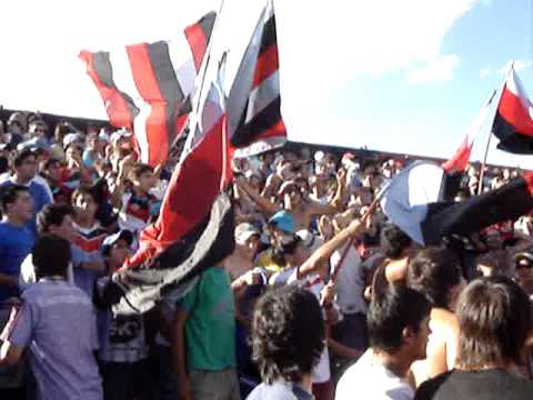 "Hinchada de Brown de Adrogue vs Tigre año 2005" Barra: Los Pibes del Barrio &bull; Club: Brown de Adrogué &bull; País: Argentina