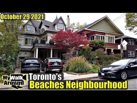 Windy Toronto walk! Toronto beaches neighbourhood walk on October 29 2021