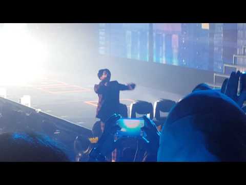 20161002 MADEVIPTOURinSG Part 15: G-Dragon - Crooked