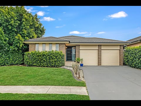 2 Grazier Way CARNES HILL NSW