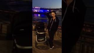 Stroller Dance to Usher song Bump