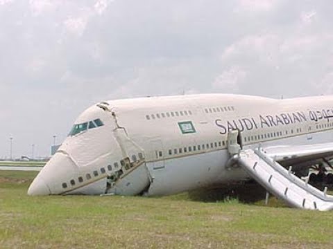 Saudi Airlines Almost Crash  in Jeddah new Airport | 2018 |