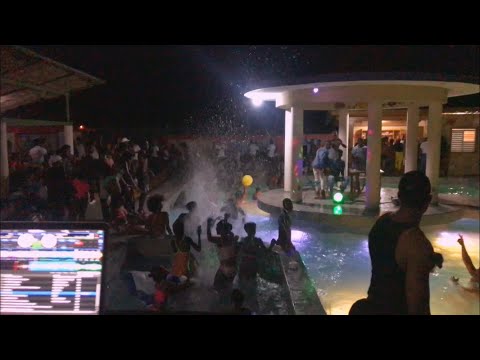 Live Pool Party - Dj Kerbymix