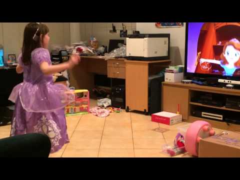 ButterDaisy acts along to 'I'm Not Ready To Be A Princess'