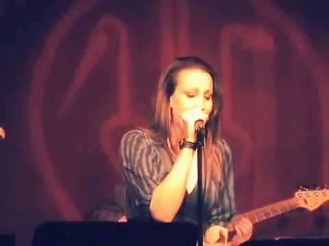 Natalie Weiss sings Scott Alan's I'M A STAR - Live @ Birdland
