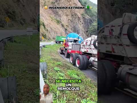 😳Maniobra imposible! Cómo cruza😰🛣️🚛 #automobile #trucking #trailer #accident