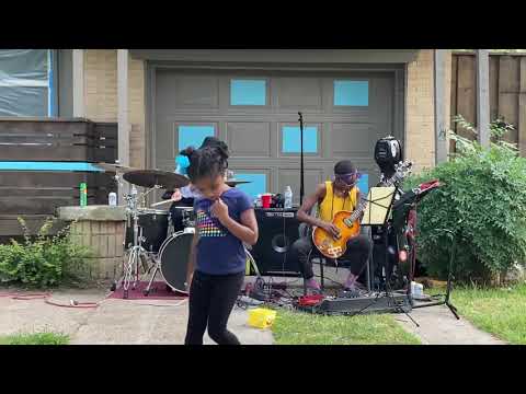 Brianne Sargent & Amber Baker Front Yard Concerts #15