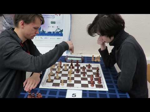 FM Afanasiev Nikita - CMS Vyrtosu NataliaBlitz. Moscow.