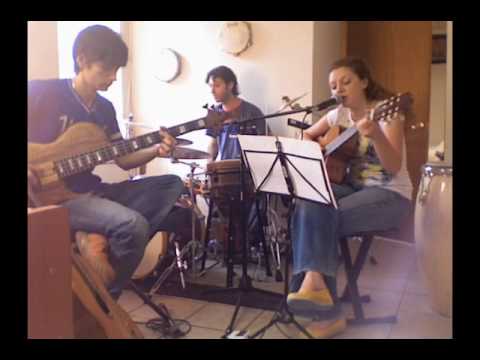 Un Momento (Eleonora Bianchini, Andres Rot, Marcelo Woloski)