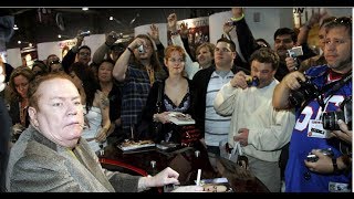 Larry Flynt Offers $10 Million for Information to Impeach Trump