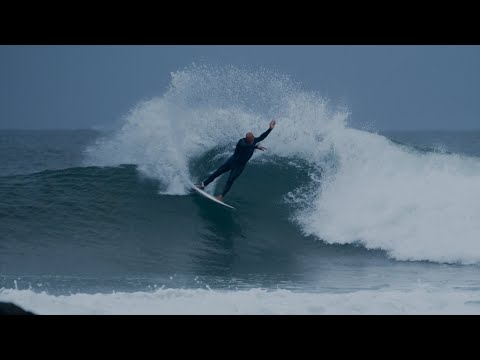 Kelly Slater & Stephanie Gilmore | Surfing at Snapper Rocks, Australia.