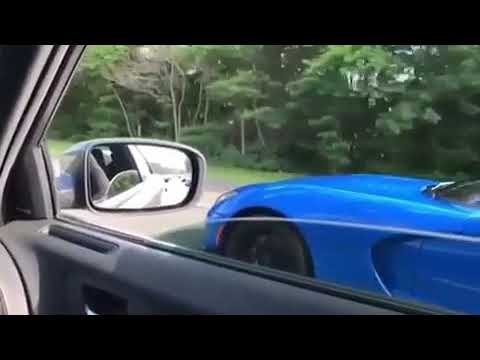 Hellcat Charger vs Viper SRT