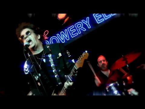 Willie Nile - Blowin' In the Wind (Official Video)