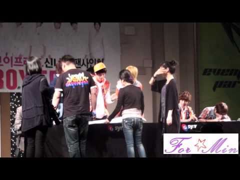 [FanCam]110612 BoyFriend FanSign@YongSan