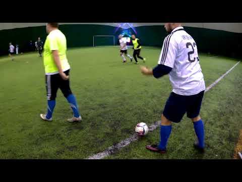 StrefaFutbolu.pl: The View Warsaw - Szmulkers Team