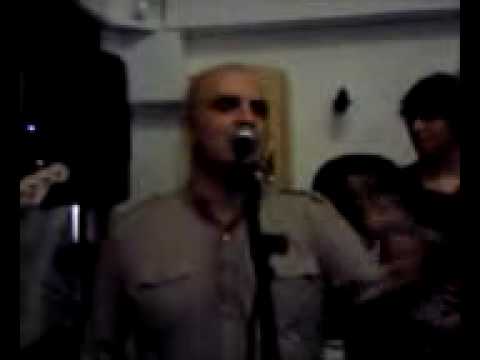 Peter polycarpou sings the song bui doi !