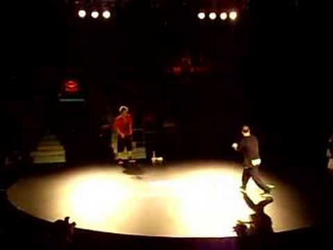 Hong Boy VS Taisuke Red Bull Street Battle Semi-Final 2008