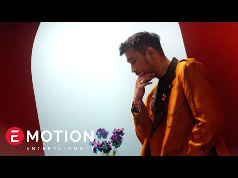 Adrian Khalif - I'm So Pretty (Official Music Video)