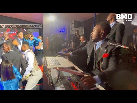 EXPLOSIVE AFRICAN PRAISE MEDLEY!!!