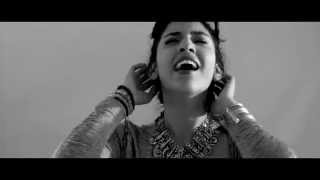 Video Nos Resta Un Café de Lu Miranda