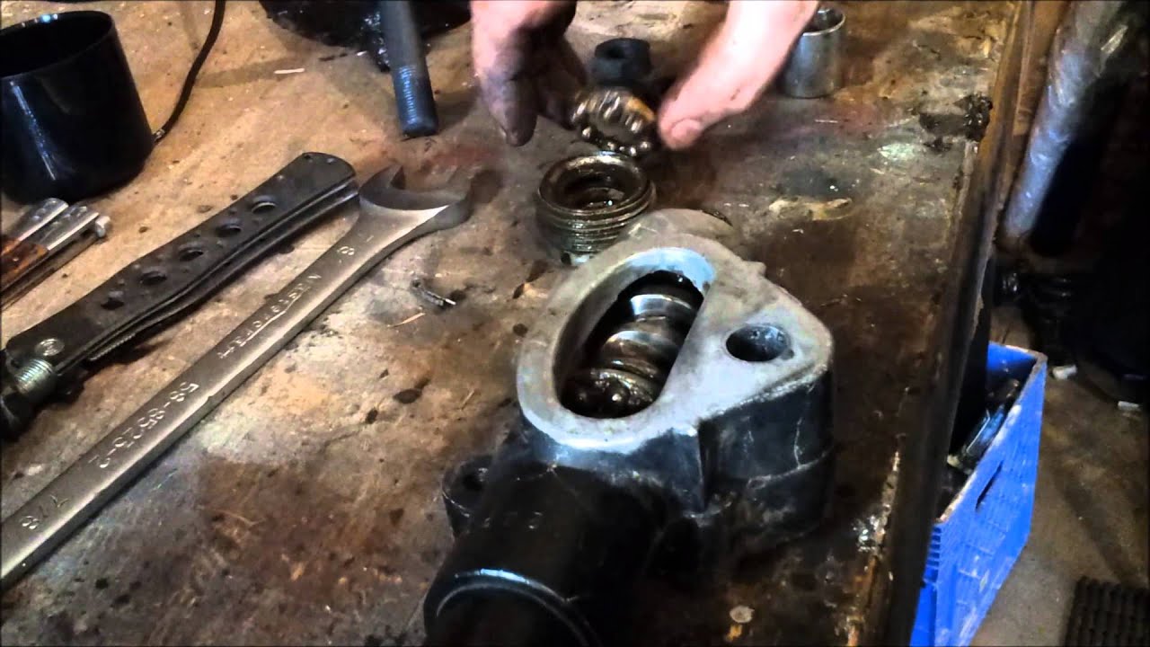 Watch video Ross steering rebuild for Cub Cadet , John Deere , Massey Ferguson , Ford LGT , Jacobsen Now Ross steering rebuild for Cub Cadet , John Deere , Massey Ferguson , Ford LGT , Jacobsen